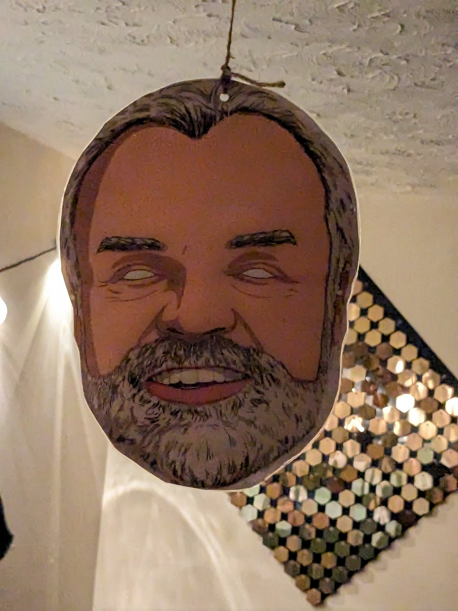 JolliffeRob's tweet image. And goodnight from Graham.#Eurovision2023