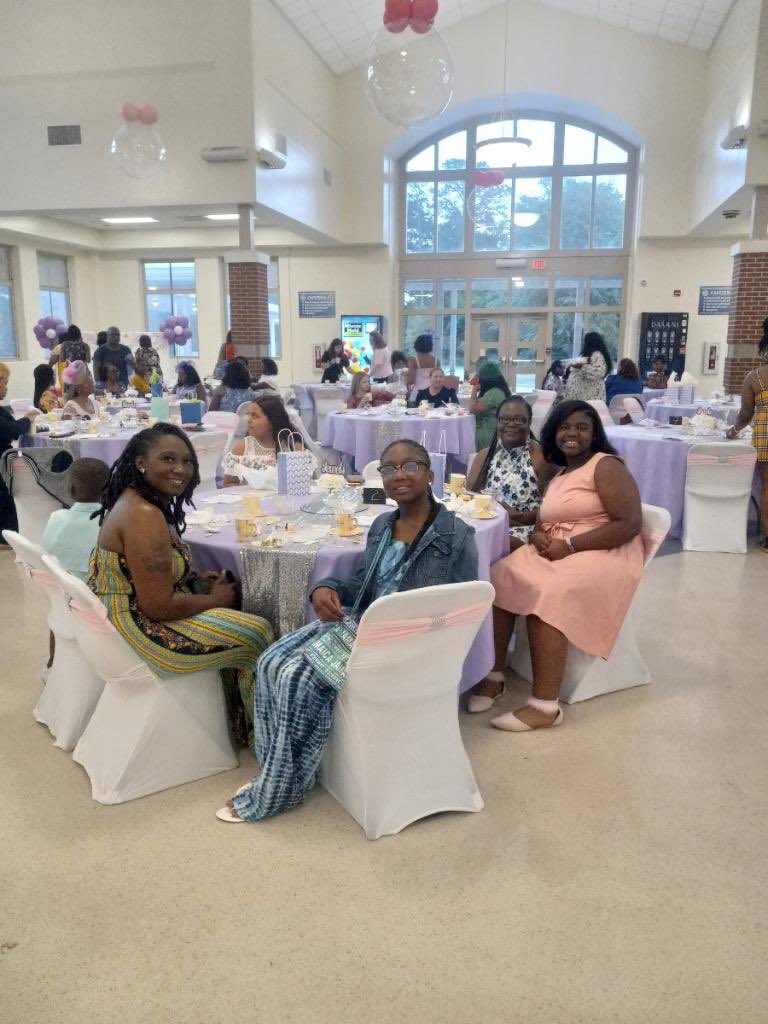 The Jewels Mentor Group at @DentMiddleMother/Daughter Tea was a success! So proud of our young ladies and their mentors: Mrs. Simmons, Mrs. Pearson, Mrs. Stradford, Mrs. “E.J.” Joyner, and Mrs. Black. Extra thanks to our guest speaker, Ms. Huggins, and Mrs. Smiling!
<a href="/RichlandTwo/">Richland School District Two</a>