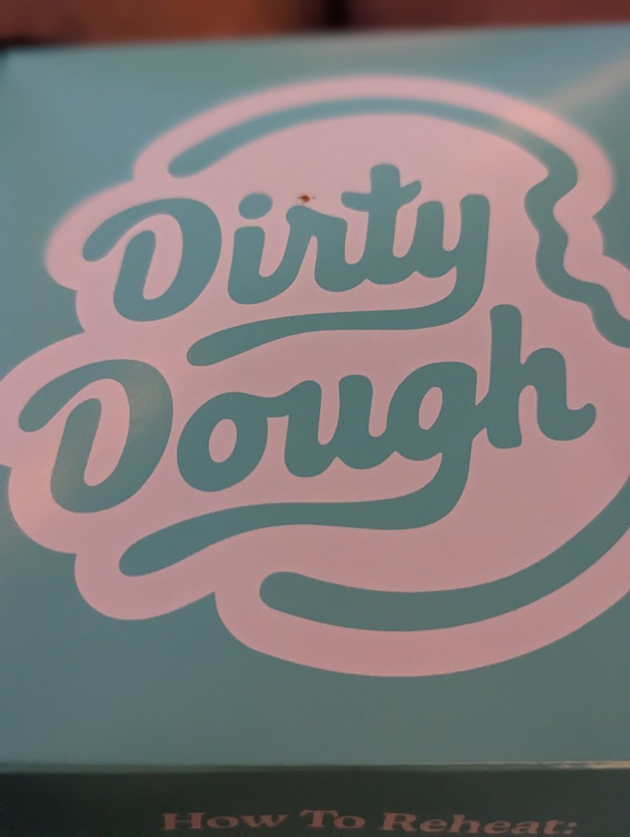 AZ_Dazer's tweet photo. @thedirtydough had my first last night... Ridiculously delicious and indulgent. 😋 #yummy #cookies https://t.co/2XIGXfQQ54