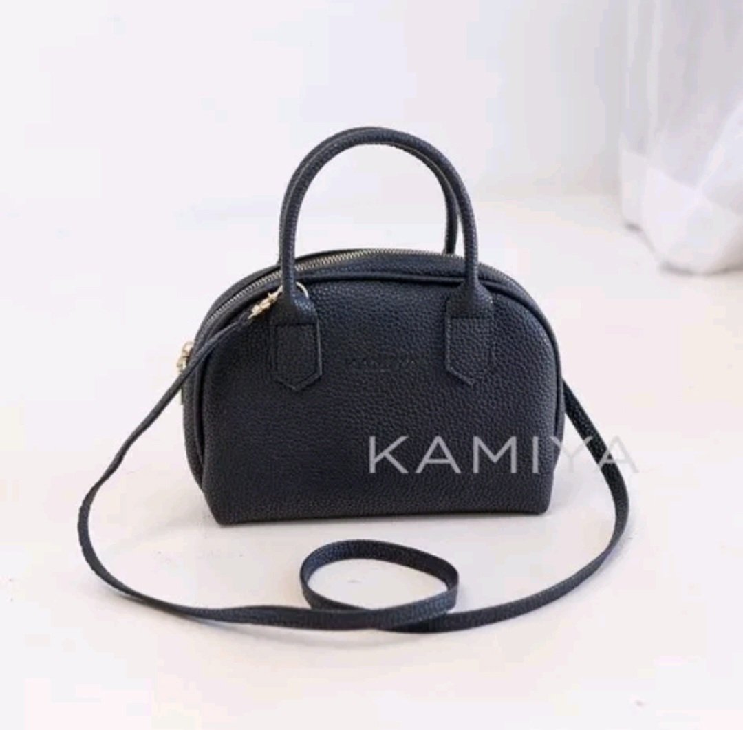 rwanwi's tweet photo. @ohmybeautybank ini ndeerrr, lagi naksir bgt sm kamiya harganya murceee tp bagus bangettt kalo kata akuu
aku taro link sekalian yaa 🥰🥰
pict 1 https://t.co/Ny2wLwLa08
pict 2 https://t.co/4IVdY6x0Rh https://t.co/5Gy50uArwS