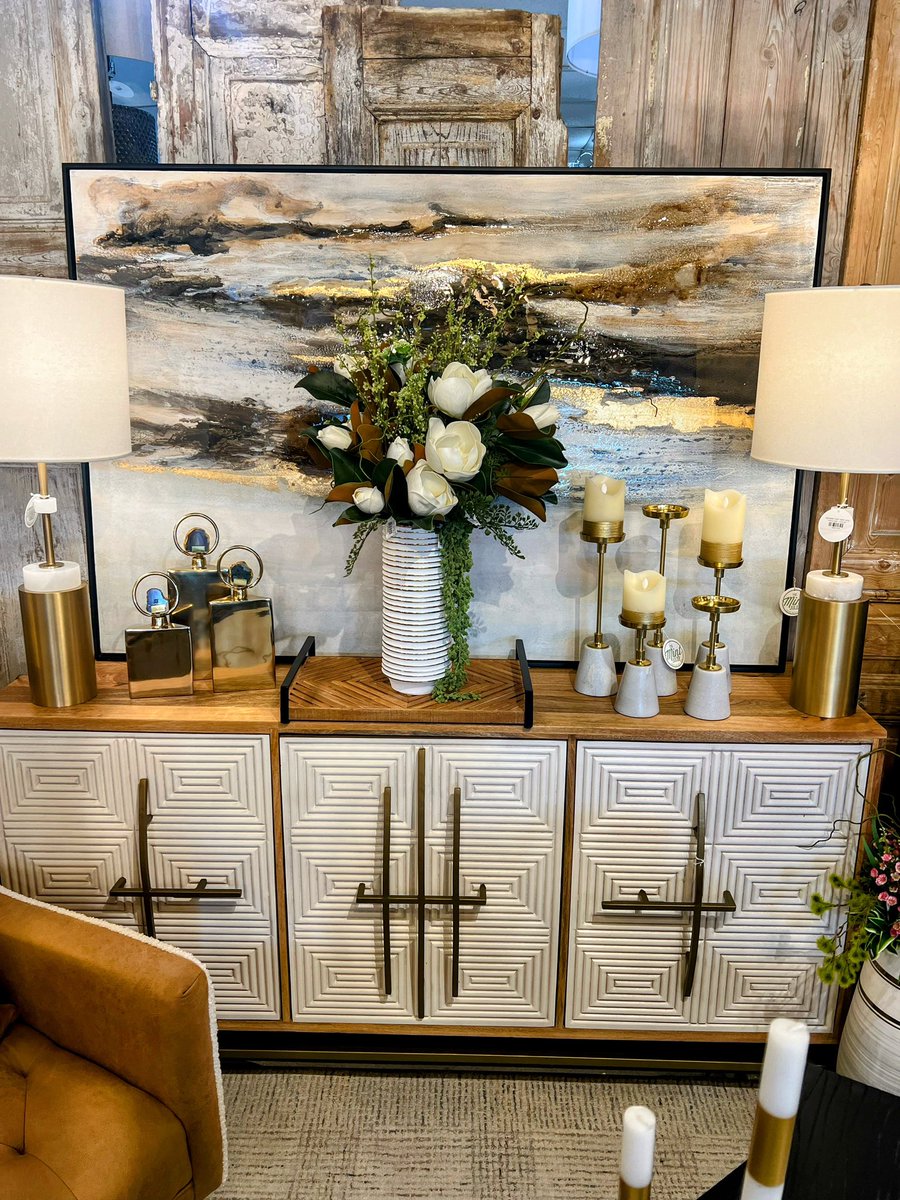 MjRockwall's tweet image. #statementart that is affordable! Shop online and see all our amazing options!💕