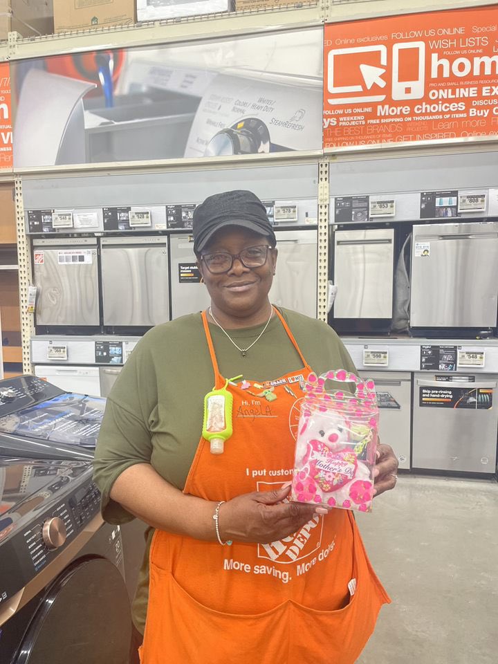 South Loop Chicago tweet media