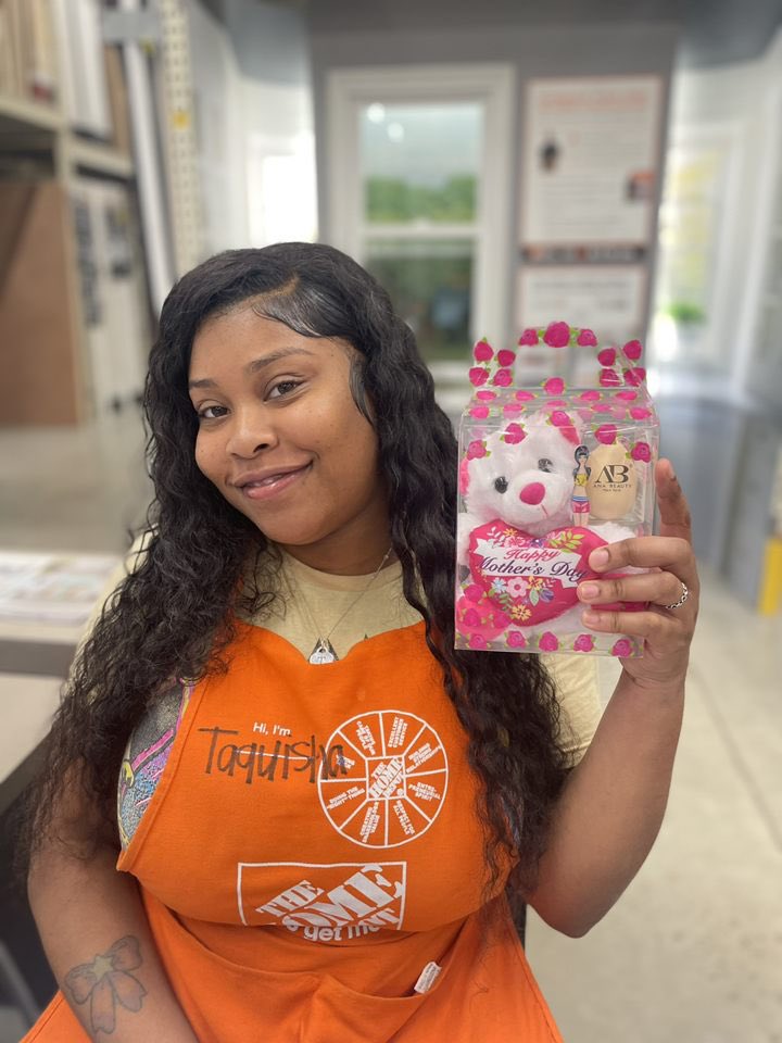 South Loop Chicago tweet media