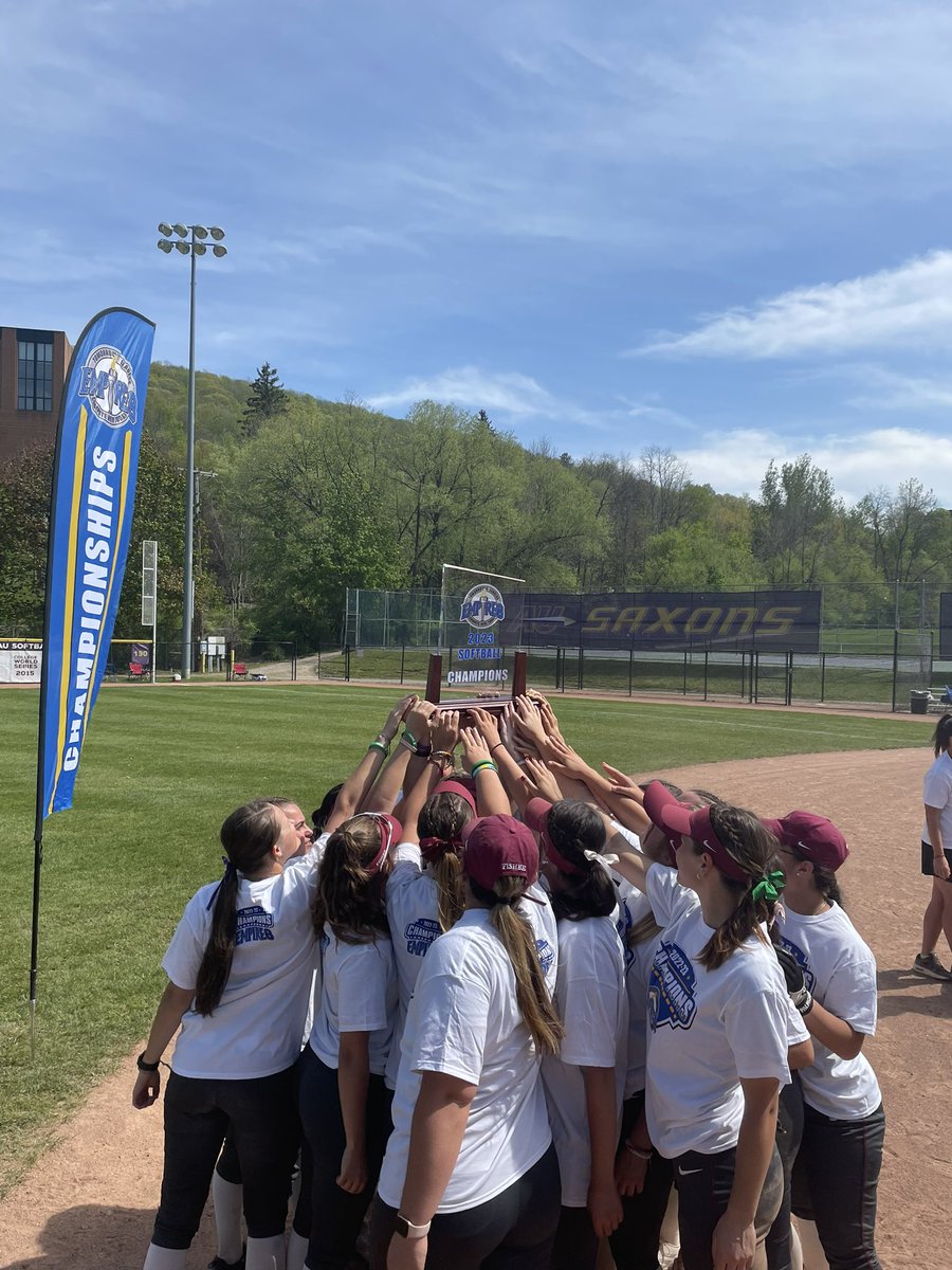 FisherSoftball tweet media