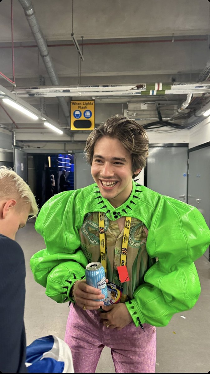 lapauradeIbuio's tweet photo. BÖÖJÄN #Eurovision https://t.co/5u53TfEyXY