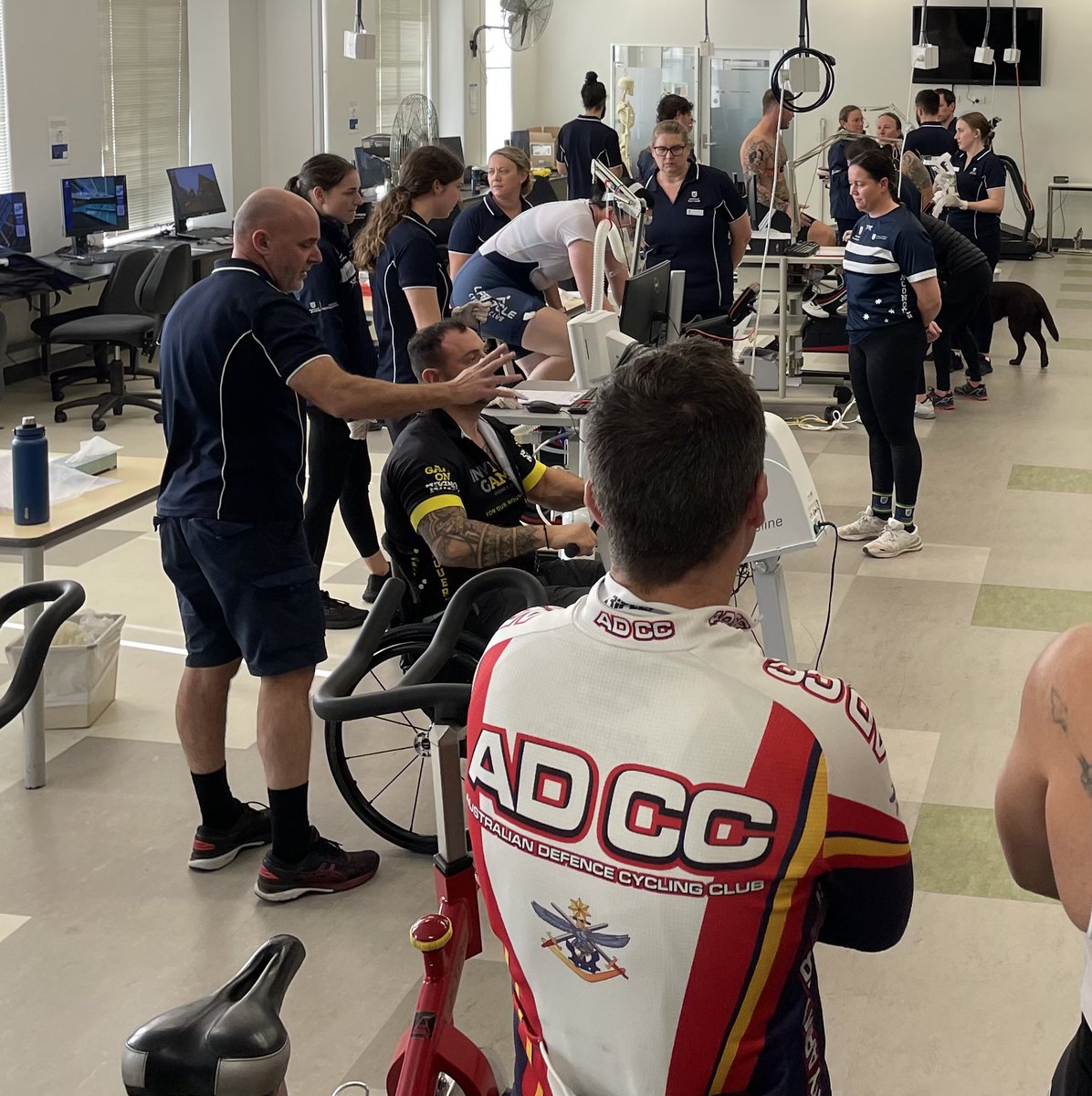 <a href="/UniSAIPP/">UniSA WAVES (Invictus Pathways Program)</a> Invictus Pathways staff &amp; students helped with Invictus cycling team this weekend in beautiful Adelaide. Thanks Jason Bryant, Max Nelson, Claudia Caruso, Ash Munro - great job!  Weather ordered especially! Great to meet team with Brigadier Phil Winter. <a href="/UniversitySA/">UniSA</a> 🙂