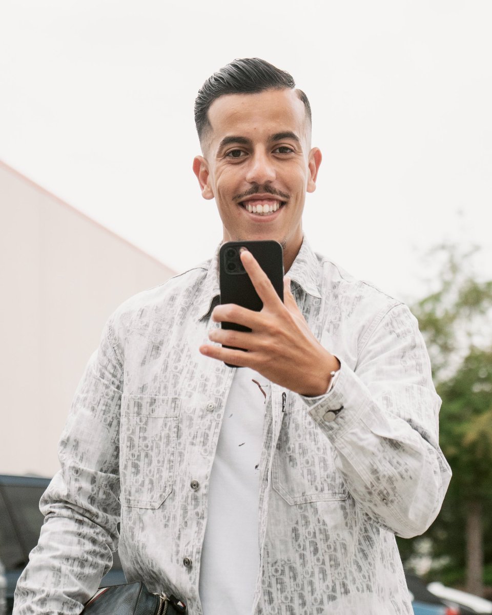 HoustonDynamo's tweet photo. Llegando para defender 𝗡𝗨𝗘𝗦𝗧𝗥𝗔 𝗖𝗔𝗦𝗔🤘🏟️

#HoldItDown https://t.co/AadHjsqSjY