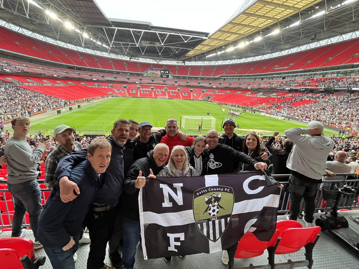 Mad day. Notts County 2-2 Chesterfield AET,  Play Off Final and we win the penalty shoot out 4-3 to get back in the Football League. Superb day. ⚫️⚪️👍🏼