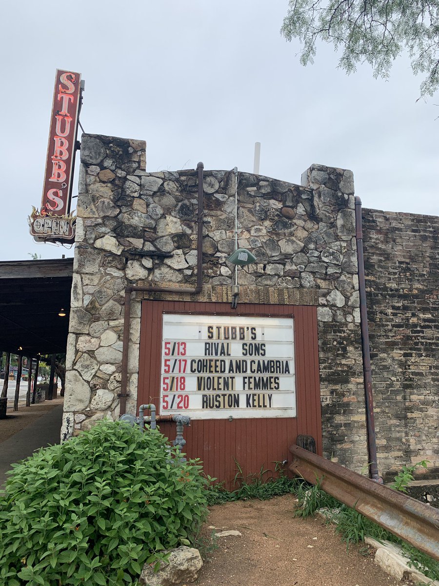 RBECERRA21's tweet photo. At @rivalsons tonight! @StubbsAustin Reppin the one and only @deandelray LFG!! #DarkfighterTour #RivalSons #CandlesLit 🤘🤘 https://t.co/NsuoF2hRxS