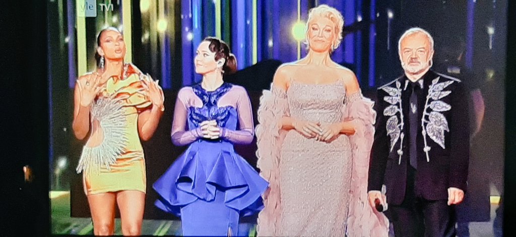 MaipuMaire's tweet photo. Hyvää yötä💤💟
HOPEA🥈ei ole häpeä #KÄÄRIÄ💚💋💚 #YLEISÖN 💞1.🏆🥇👍🏼🍃
🇫🇮n jälkeen #omat suosikit: Viro, Norja, Israel ja Italia🎼 #Eurovision
@Kaijaala @IrmeliKaija
@IamHula @annelitiainen1 @jniemi37 @JP_Latti @kallio2017 @kolmetoivetta https://t.co/khcnJ8exKT