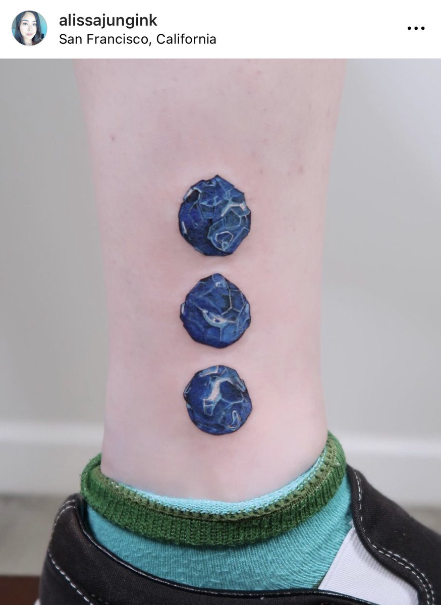 _shawnlee's tweet image. Just to let y’all know my wife is the artist in the house. Look at these #hexcore (reference from model by jinsheng_yip w/ permission) she did for a client recently. Check her out on Instagram for more of her work! #arcane