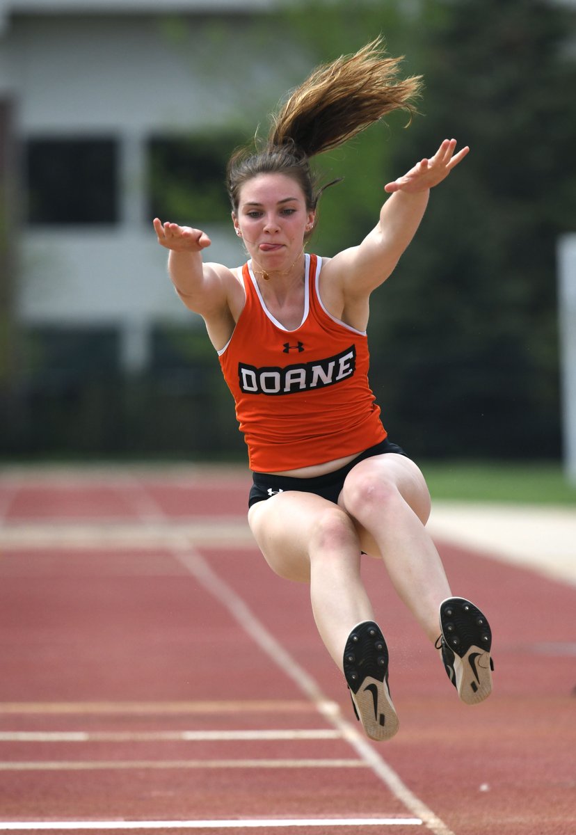 You know what they say; hold your tongue just so, and get a long jump PR.

And she did.

#DoaneTF's Morgan Craig at the #ConcordiaTwilight