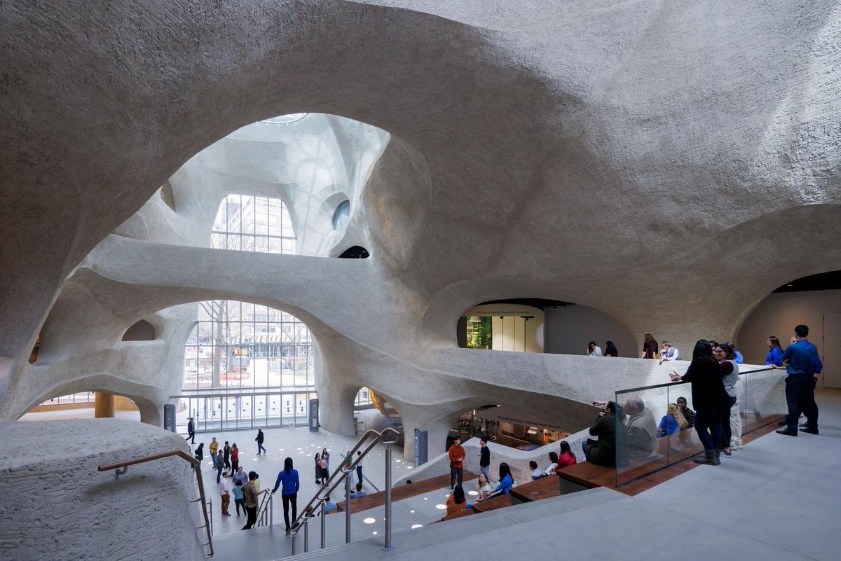 arquitect_viva's tweet photo. El Centro Gilder, la nueva ala del Museo de Historia Natural de Nueva York, de Studio Gang, se incorpora a la decena de edificios que componen la institución desde su fundación en 1869. Ha tardado 10 años en construirse y ha costado 465 millones de dólares
https://t.co/nNsg5f4fTf https://t.co/BWjQGfAanG