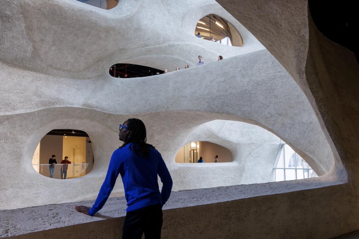 arquitect_viva's tweet photo. El Centro Gilder, la nueva ala del Museo de Historia Natural de Nueva York, de Studio Gang, se incorpora a la decena de edificios que componen la institución desde su fundación en 1869. Ha tardado 10 años en construirse y ha costado 465 millones de dólares
https://t.co/nNsg5f4fTf https://t.co/BWjQGfAanG