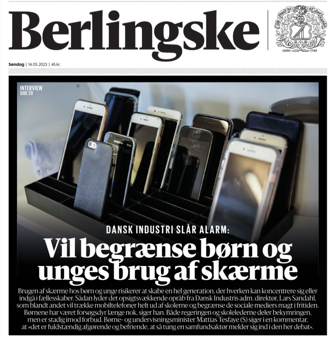 soerenlangelund's tweet photo. "Lige nu er et ekstremt afgørende tidspunkt i historien. Det er nu, vi skal trykke på bremsen, før det kommer totalt ud af kontrol"
-  @LarsSandahlS om børns brug af mobiler. På tide at Folkeskolen bliver mobilfri zone. Læs interview med @Kildegaardens i søndagens @berlingske https://t.co/2TR9ZBM0WK