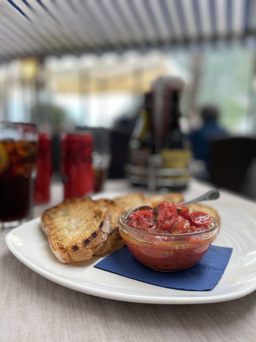 studant47's tweet image. Dinner in #Torbole #Italia #LakeGarda #pasta #pizza #gelato #traditionale #holiday #escape #waterfront