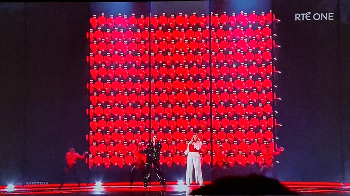 Quoth the raven:

"Fuckin tune lads"

#Eurovision #Eurovision2023