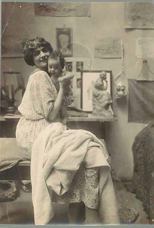 CARAA_Center's tweet photo. French painter Suzanne Valadon with her son the painter Maurice Utrillo, c. 1884 https://t.co/j5m3rWa4dL