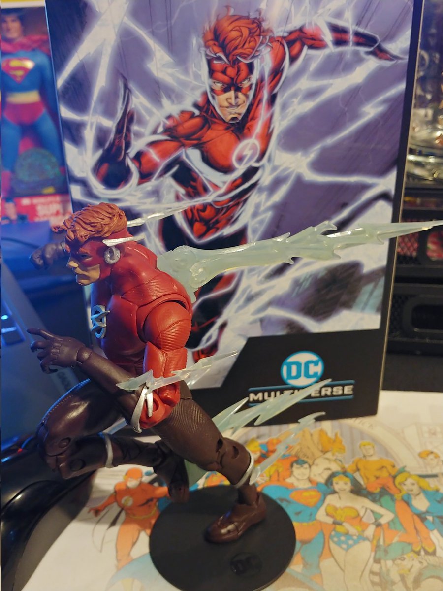 JeffPerdziak's tweet photo. Pick up this Wally West Flash today at a comic and toy garage sale! Couldn't resist when I saw @Demonpuppy art on the box. Im like yup.... Its mine. And look at all the cool lightening bolts on it too! https://t.co/gf2w21qFFT
