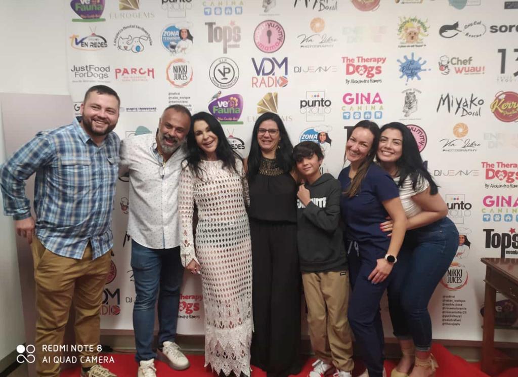MariaConchita_A's tweet photo. Gracias a todos los que contribuyeron a que nuestro evento de #Veefauna el Sábado pasado haya sido un éxito. Sin embargooo... vean el video completo x mi cta de Insta @mariaconchita_a. Todavía puedes colaborar via PayPal o Zelle por veefauna@gmail.com. Bendiciones! https://t.co/C9RyocqYnp