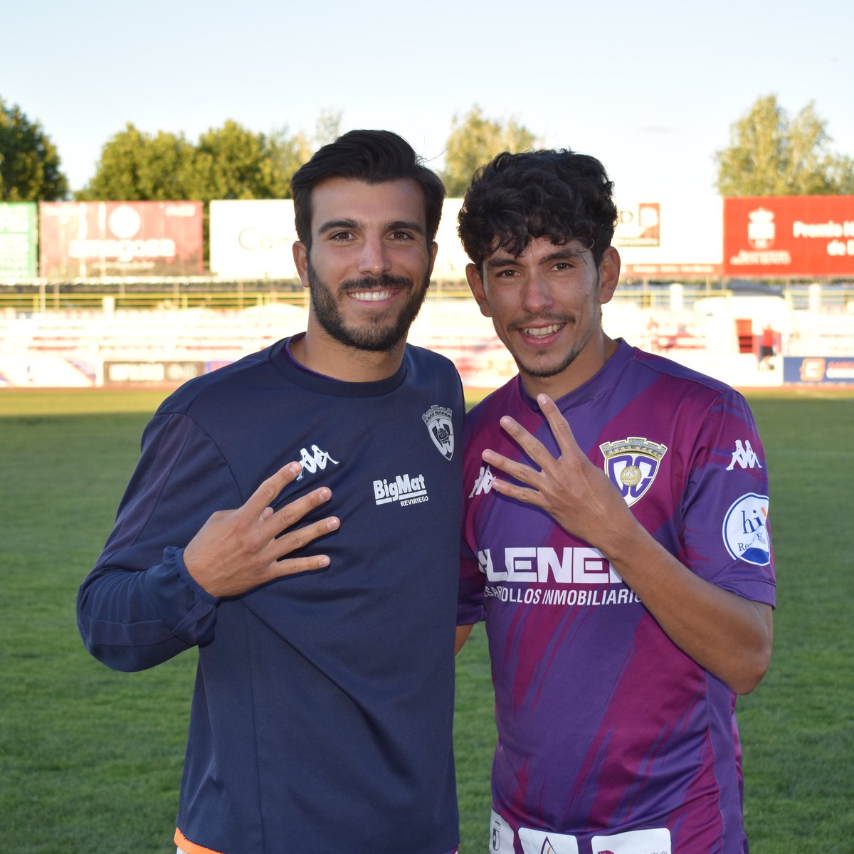 deporguada's tweet photo. 💜Mis laterales de confianza y cada día los de más gente.

Siete goles en una imagen ⚽️ https://t.co/EdbtyV2011