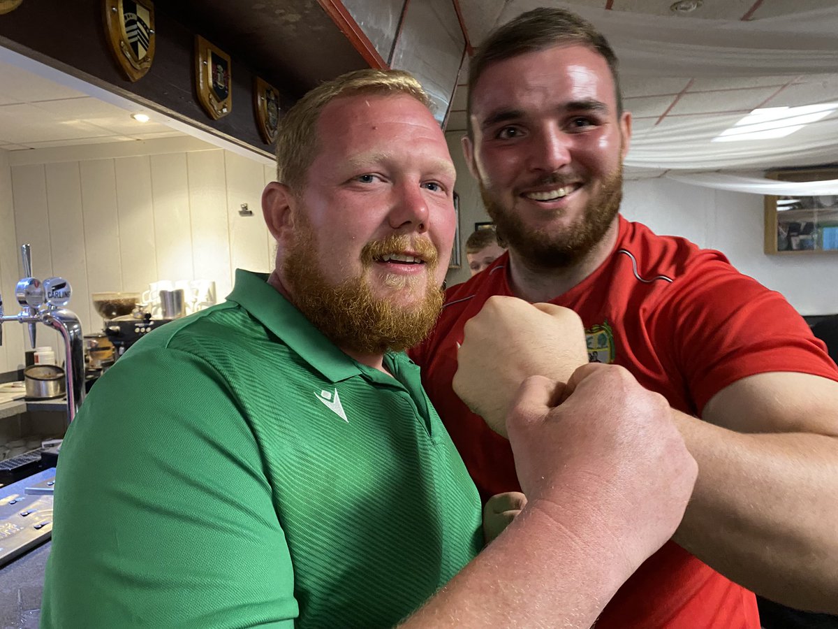 Fantastic game of rugby between two great rivals. @BanwenRFC were deserved winners and we look forward to playing them next year! #rugbyvalues @SevenSistersRFC