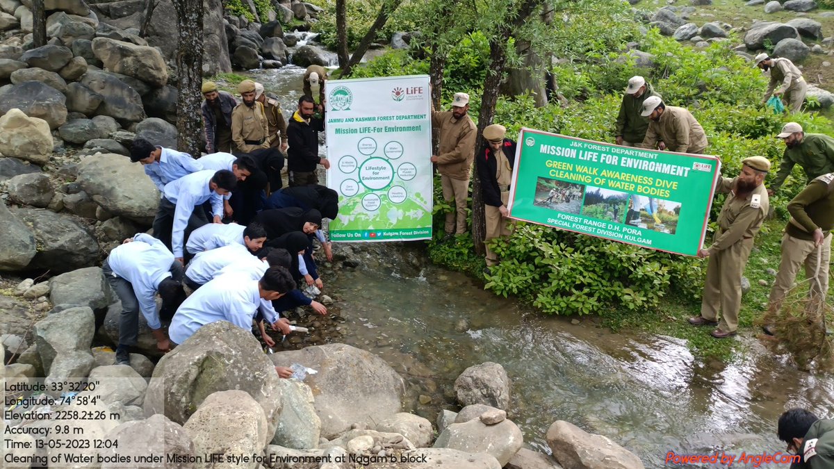 GoGreenKulgam's tweet photo. Green walk awareness drive and cleaning of Water bodies under Mission LIFE for Environment was conducted at Dudhkuchan  forests by forest officials. Students, PRIs &amp; locals participated in the drive. @DrBilalbhatIAS  @IRFAN2040 @DcKulgam @syedwasimJKFS https://t.co/4ykqjCHHdg
