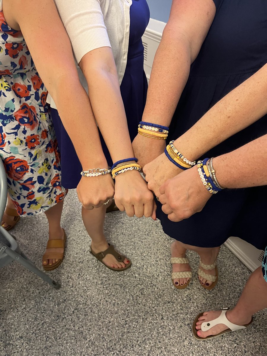 Our Norwood Teacher of the year nominees (minus Mrs. Garrity) and their supportive colleagues sporting their new Balch swag from our amazing PTO. What a great night! Thank you ⁦<a href="/Orient_Norwood/">Orient Lodge</a>⁩ #BeAChampionHere