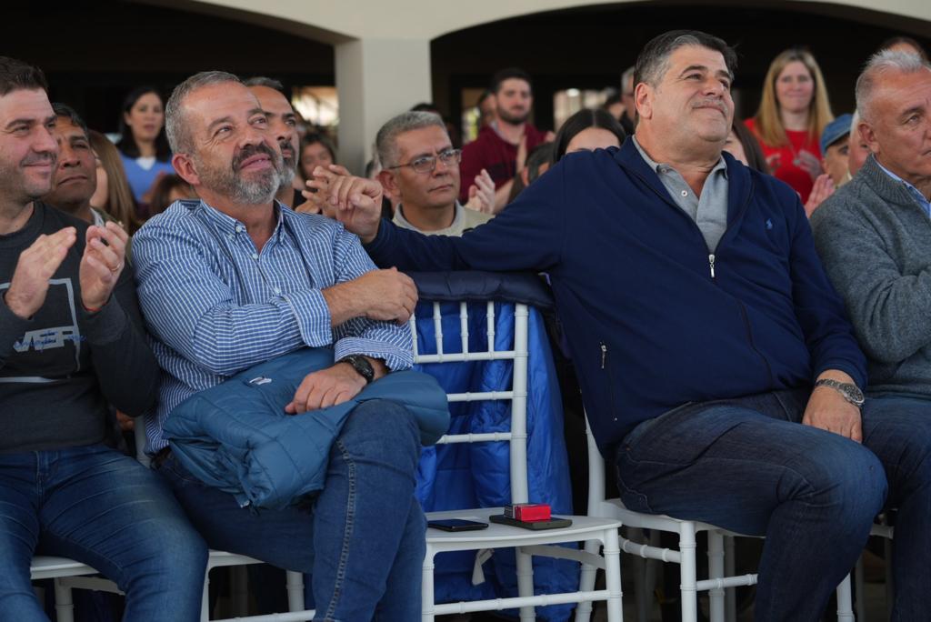 HectorRuizOk's tweet photo. Acompañé  la capacitación de Boleta Única en Junín junto a nuestro precandidato a Gobernador @alfredocornejo y a @MarioAbedok . Estuvieron presente todos los precandidatos a intendentes, legisladores y concejales del Frente Cambia Mendoza de la zona Este. https://t.co/CbCVkpA1iD