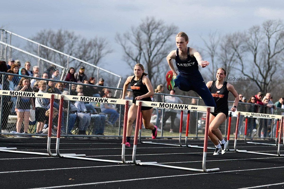 Congratulations to Senior <a href="/lexiplott/">lexiplott</a> for placing 1st in the N10 in the 100 Meter Hurdles.