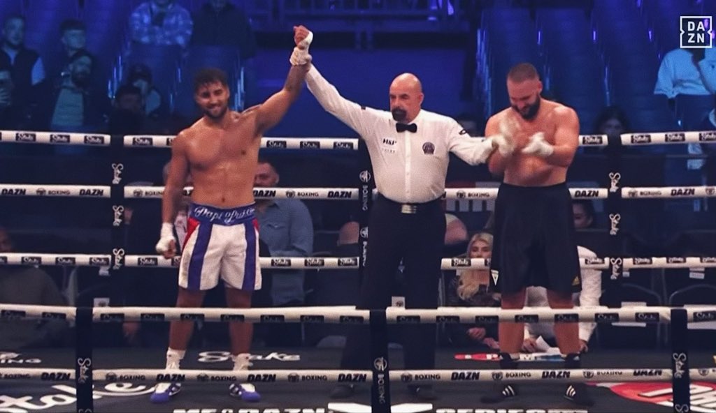 elpapiluisitoo's tweet photo. TAKING THIS WIN BACK TO AMERICA!
2 years ago I decided to become a student of boxing and dedicate myself to truly learning. The art of boxing is something I love and not only doing for “content” or  “clout”. I’m here to make a name for myself and show the world WHO I AM! https://t.co/Kkia5YP2CA