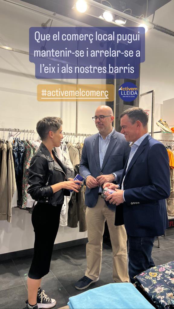 ActivemLleida's tweet photo. Gràcies per acompanyar-nos @rosapujolaitona. #Lleida ha de tenir la voluntat d’exercir de #capital de #Ponent en base als #serveis, el #comerç i el #coneixement.
#ActivemLleida https://t.co/giN3MMMBY5