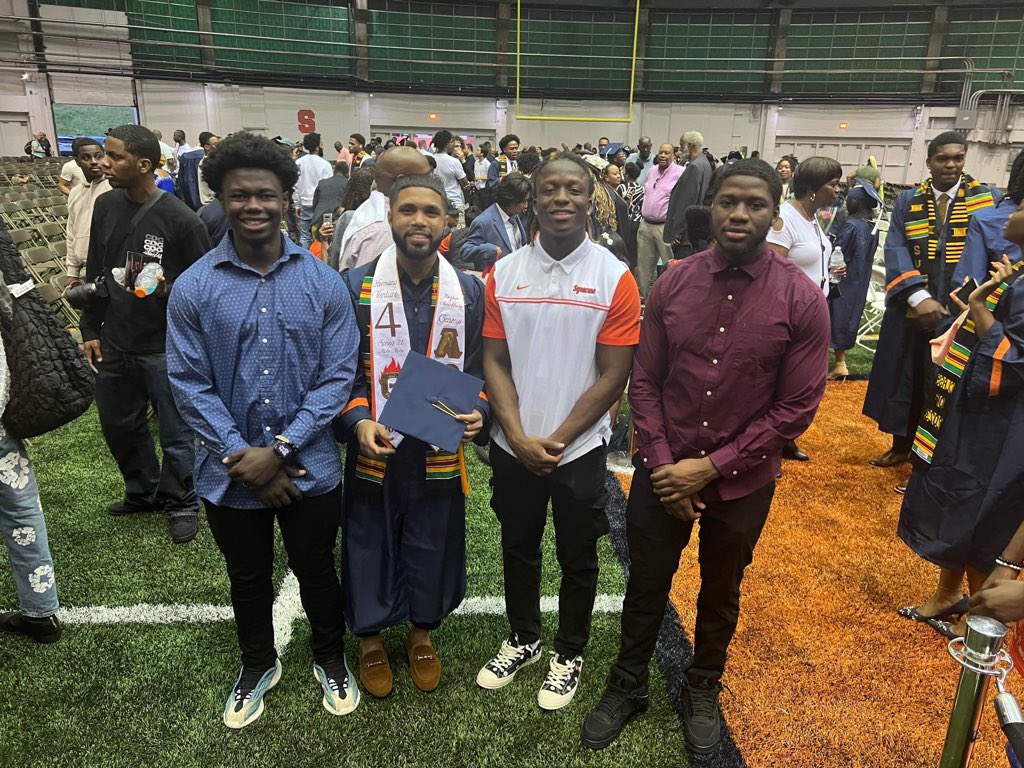 kennedyknights_'s tweet photo. Join us in CONGRATULATING C/O ‘19 Alumni Nazrun Chowdhury on his graduation from @SyracuseU this past weekend. Way to go, Naz !! We are super proud !!
.
.
.
#WeAreKennedy #KennedyFootball #KnightsToCollege #KnightsGraduation #BronxFootball #StudentAthletes https://t.co/6DJsccihvx