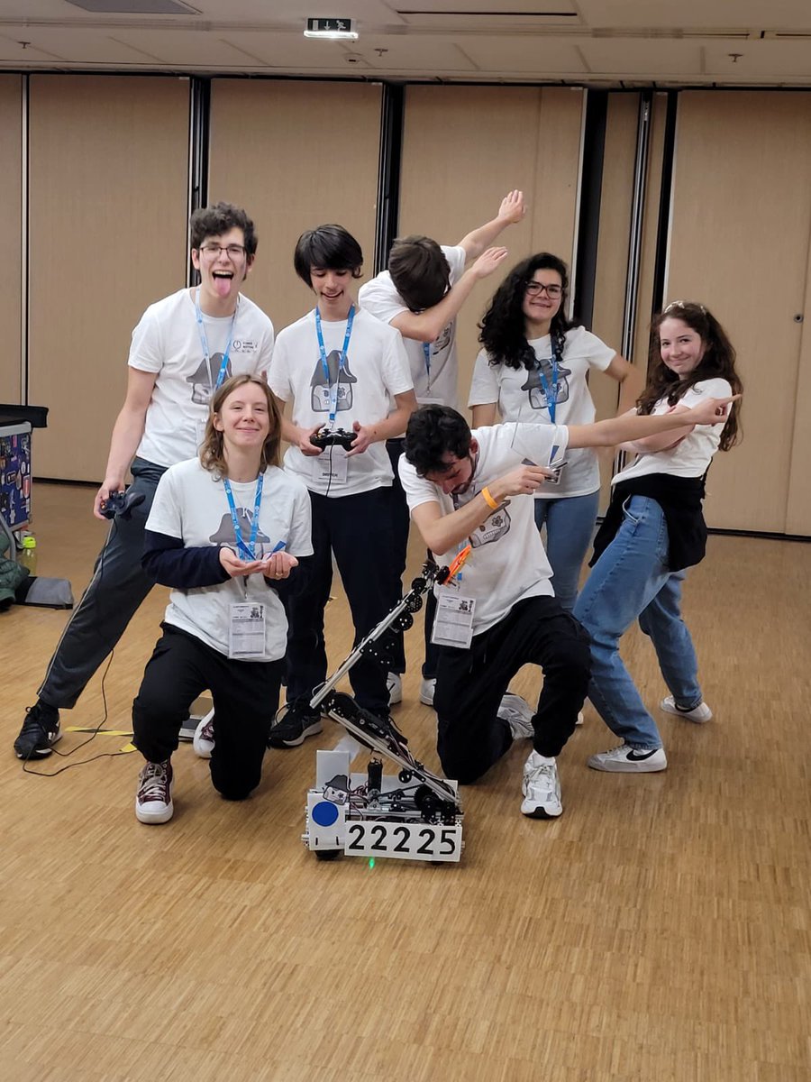 Alliance finaliste et vainqueur du prix du jury !!! 🦾 Les marabouteurs 🦾#first #ftc #tech #robot #innovation