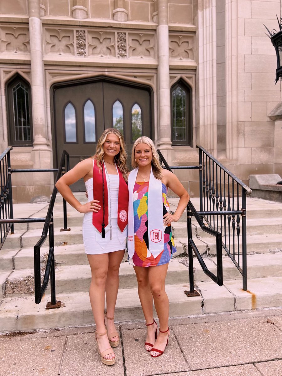 𝙲𝚕𝚊𝚜𝚜 𝚘𝚏 𝟸𝟶𝟸𝟹🎓

Congratulations to Olivia and Abbie!