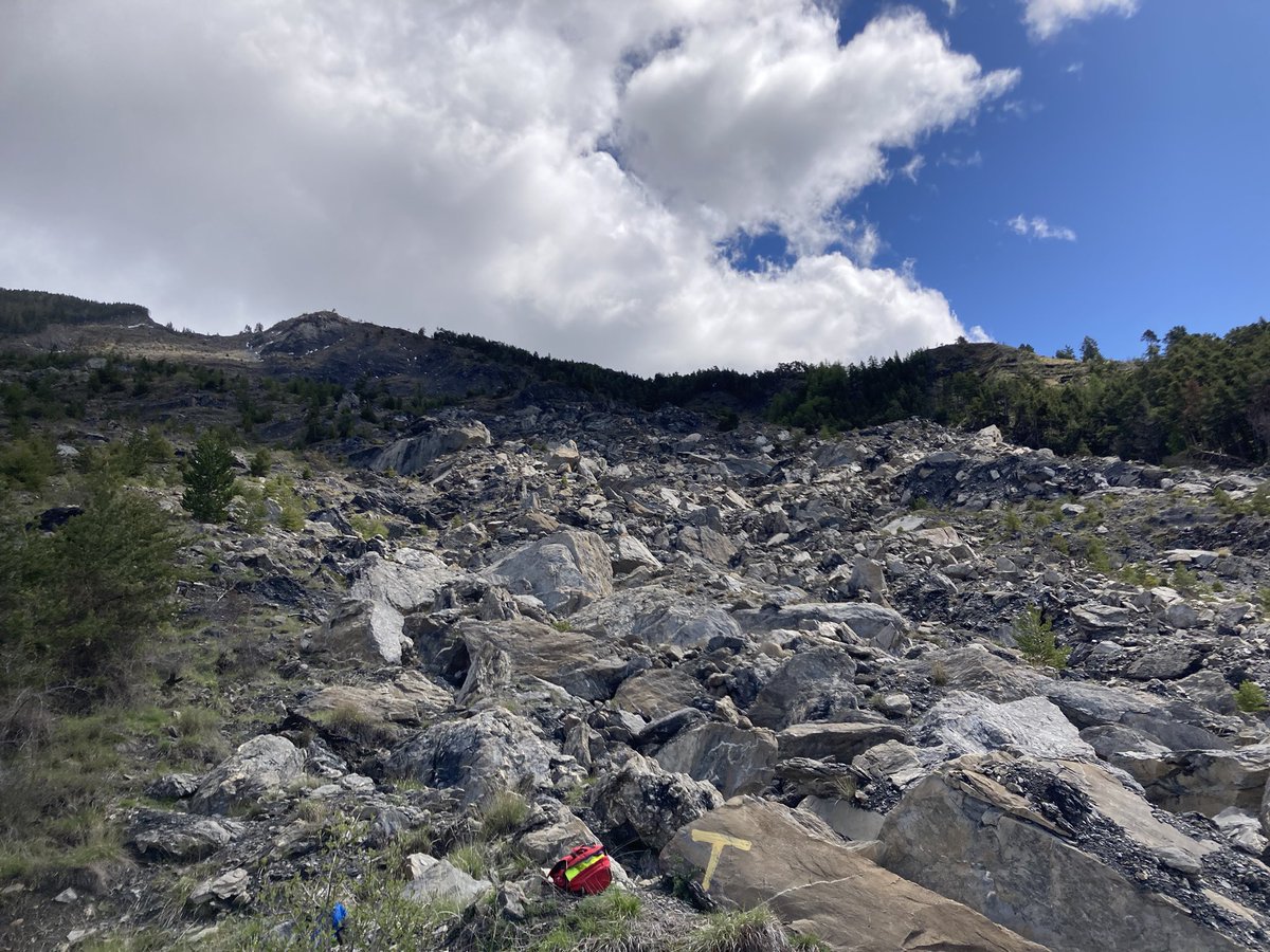 ColinTDavie's tweet photo. MSc Engineering Geology @GEST_NCL @EngineeringNCL field trip Day 4. Today we were landslide mapping, recording indicators of slope movement from boulder fields to water to curved vegetation. We also teach our students to dynamically risk assess to deal with unexpected hazards! https://t.co/s1PZBm3woV