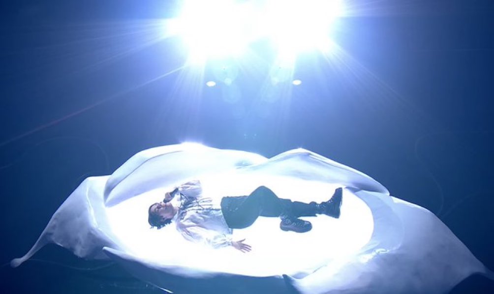 Romeo after finding Juliet in the tomb: #Eurovision