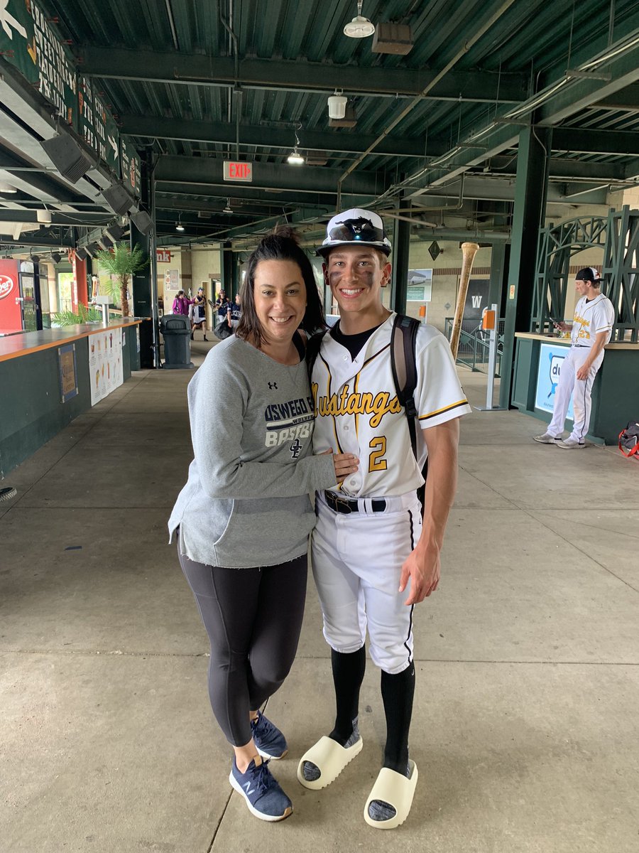 Julie South tweet media