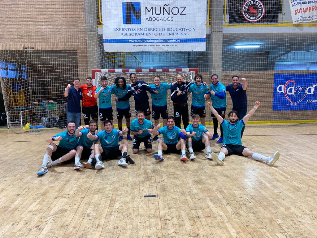bbaseoviedo's tweet photo. 🖊️ CRÓNICA | El Unión Financiera Base Oviedo se gana la Plata en Alicante (28-30)

💻 ¡La crónica más esperada de la temporada, tras el GRAN PARTIDO que certifica nuestra permanencia en la categoría un año más!

➡️ https://t.co/KjdW9lp1bc https://t.co/iwUzOeoSwl