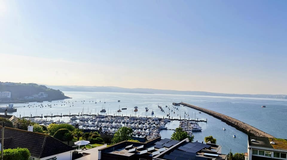 paulsimonwest's tweet photo. 8am Vs 8pm. 

Brixham marina. 

13/5/2023 https://t.co/z01CoVPyOo https://t.co/iv79WA98lO