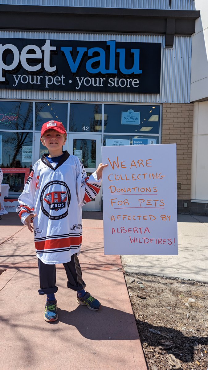 Today is the day! #StufftheTruck at @petvaludrvalley with @heroshockey #superheroes hockey!

We are here until 4pm! 

We are looking for the following: 
- soft dog food/cat food
 - dry dog food/cat food
 - clumping cat litter (any kind)

@petvalu #CompanionsforChange #yyc