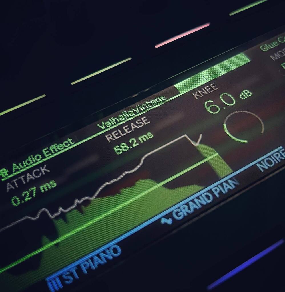 passonimusic's tweet photo. I’ll always love this Push2 features 😍 @ableton thank you for an amazing piece of hardware!
•
•
•
•
#push2 #ableton #live #producer #music #musicproducer #studio #gear #musica #productormusical #hardware #abletonlive #producers #producerlife #producergrind #photooftheday… https://t.co/yB3Ce9TBv2