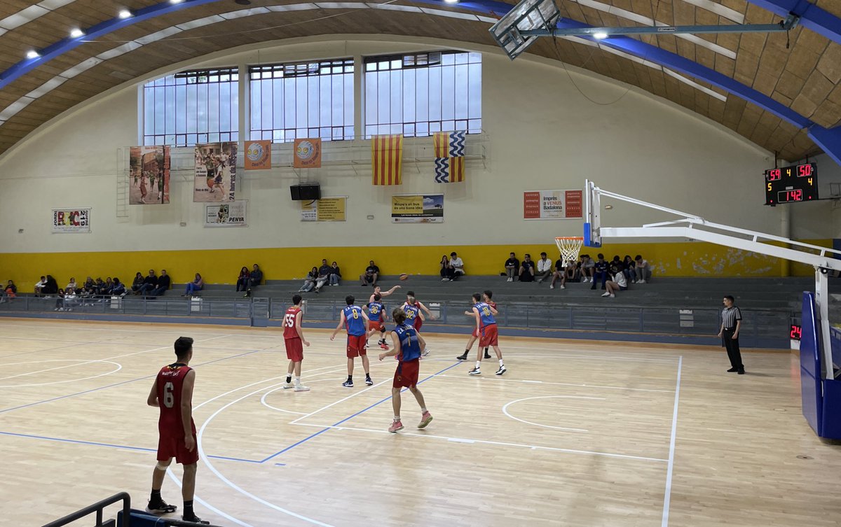 💪 Pas de gegant per la permanència a #2aCatMasc dels <a href="/maristesademar/">Maristes Ademar</a> “B” després d’un triomf treballat contra el <a href="/CBLlinars/">CB Llinars</a> (59-50) 🔴

✍️ Els del pati poden assegurar demà la salvació de forma matemàtica si l’Alella perd a la pista del líder Les Franqueses 👀