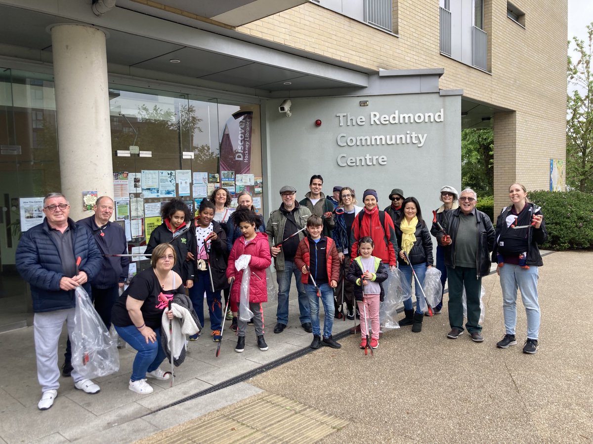 Thank you to everyone who came to clear up Woodberry Down today. Top Team! ⁦@WDCOResidents⁩ ⁦@redmond_centre⁩ ⁦@CarolineSelman⁩ ⁦@SarahWoodberryD⁩ ⁦@WoodberryDnLab⁩ ⁦@WoodberryDown_⁩ and did some gardening too.