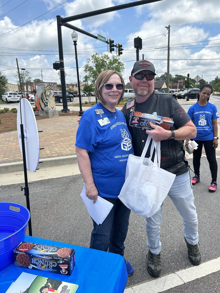 GSCSFedProg's tweet photo. Southern Cruisers Biker’s Club supports Reading, Writing, Speaking, and Solving in GSCS! Thank you for stopping by. @GriffinSpalding @SayItLoudSupt #GSCSLit4Learning https://t.co/SPjbll76fL