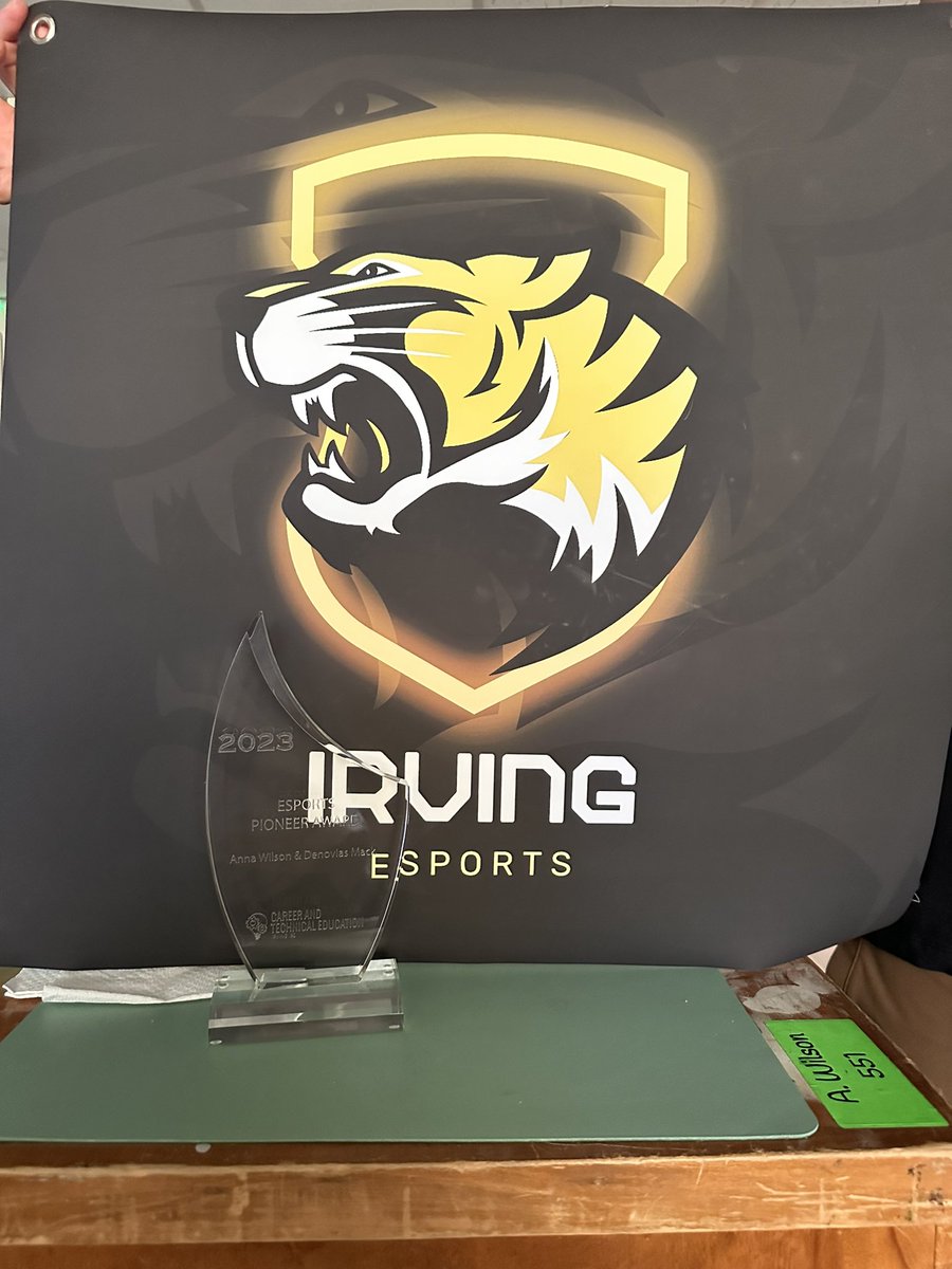 Denovias In The Morning tweet media