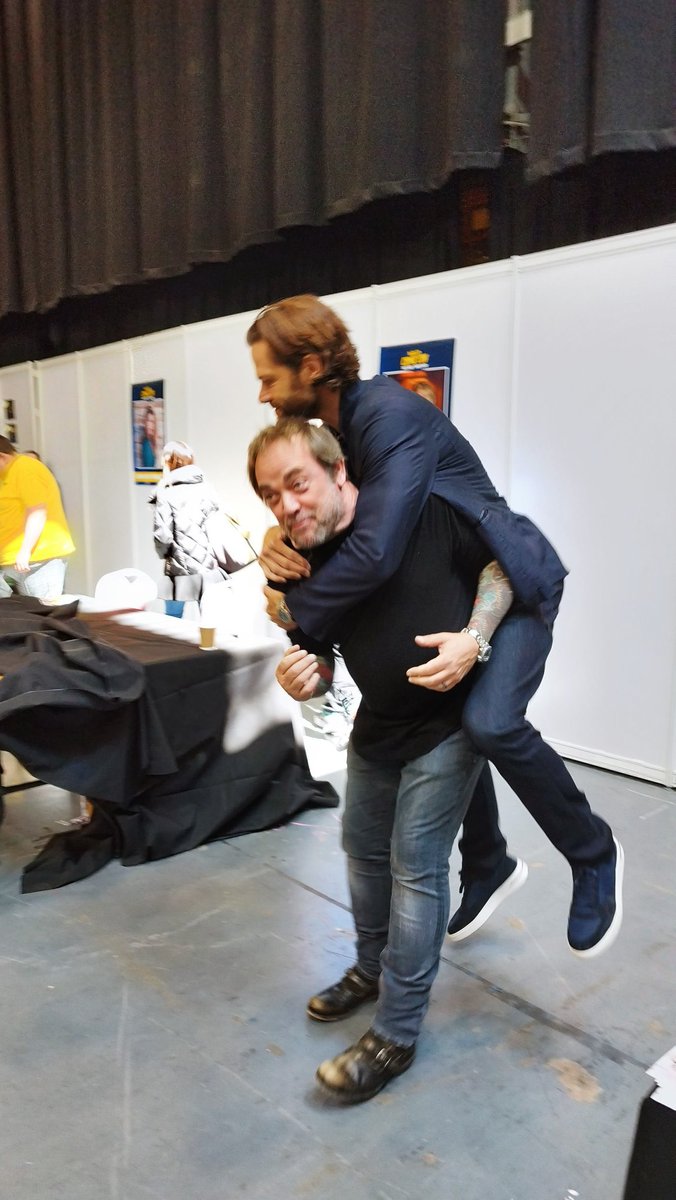 jose225_jose's tweet photo. This is normal  Jared #WCC2023 https://t.co/e6YKGLj5ji