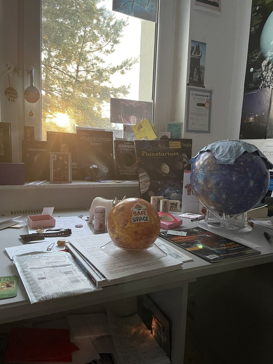 MKozlovHabsBurb's tweet photo. MyNameIsMars☘️♍️♏️♈️ℹ️amREDin color🦊👘🥉☢️🎃🧑🏻‍🦰🧶🩳🦁IamThe FOURTH🌚🌝🌼 💐🩷👨‍👦‍👦🩷♈️🉐Planet from theSUUN🌞🟡I have the highestⓂ️🟣tain🏔️🩷🌋in kit🟡⛎®️🟠SOLAR SysTem non-eruptive🩷🔭 🧐Volcano called @OlympusMonsMars There®️eig8t Planets inTheSolarSystem🛜th circumvent🔄TheSUN🌞 https://t.co/DDKJBzuPvt