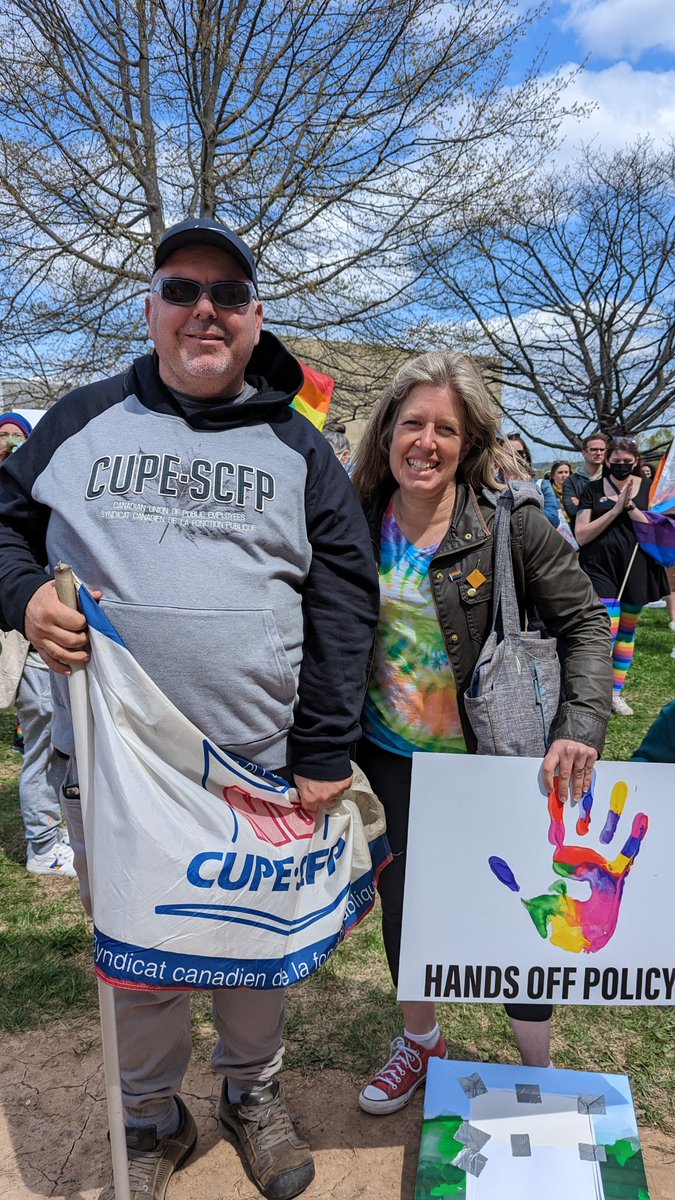 susanholt's tweet image. . @RobMcKeeMLA &amp;amp; I were proud to attend Rally in support of #Policy713 &amp;amp; stand in allyship w/ Pride in Education team, @Gailey99 , teachers, students &amp;amp; everyone impacted by this wrong-headed review. Great to see @DavidHickeySJ @MaghnusRyan Olivia D &amp;amp; my constituent Serge P too!