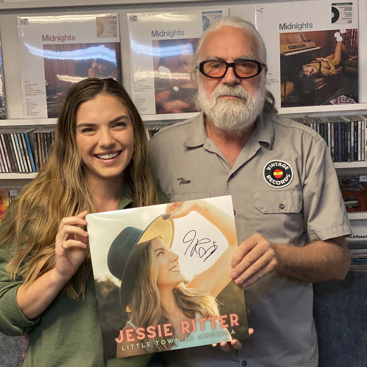You can find signed copies of my vinyl at Fort Walton Vintage Records!!! (Just me and T-Swift hanging out in there.) They were actually one of the first stores to order copies and back this project. Thank you so much. 💛💛
Grab one at the record store before you hit my show at Do
